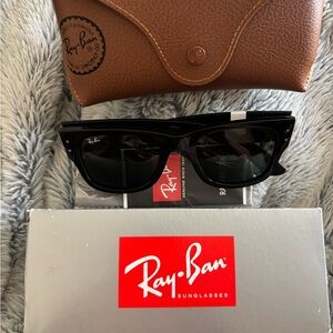 Ray-Ban Black Gloss/Green Lens Mega Wayfarer Sunglasses NWT $253 Never Worn!